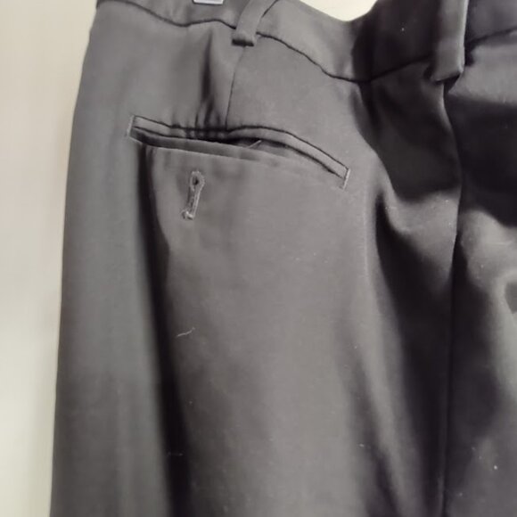 VAN HEUSEN DRESS SLACKS BLACK BUTTON BACK POCKETS, BELT LOOPS HOOK AND BUTTON 36 - Picture 4 of 15